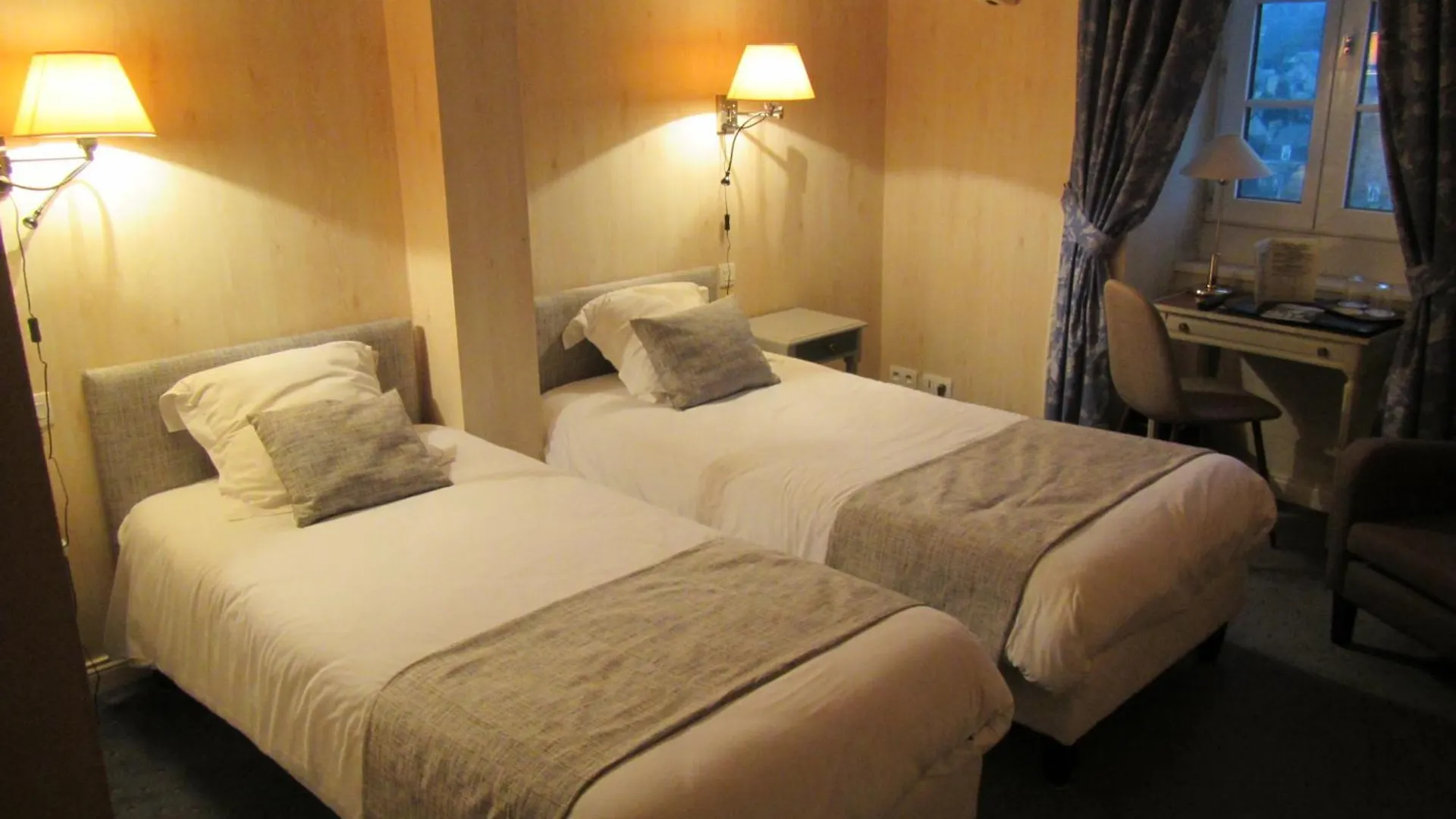 Hotel Le D'Avaugour Dinan